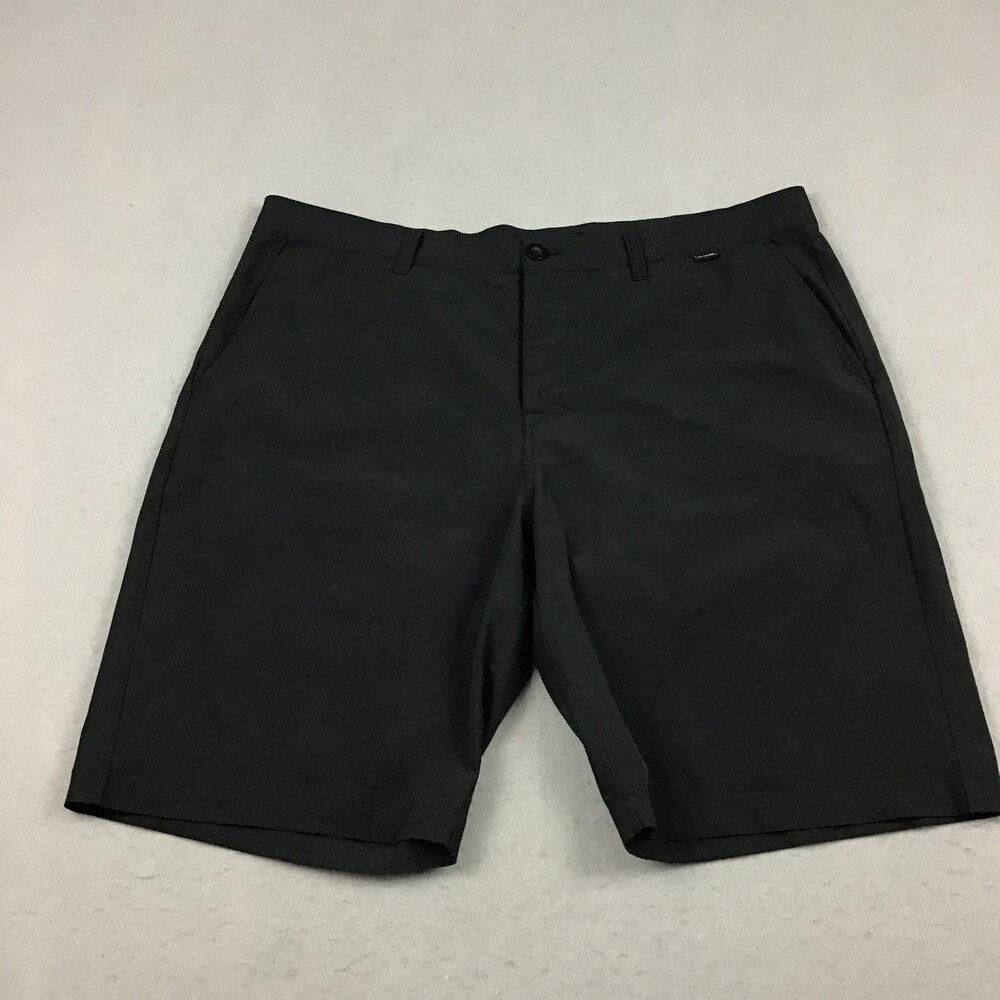 Travis Mathew Golf Shorts Men 38 Black Solid Khakis Chino Pockets Golfer Stretch
